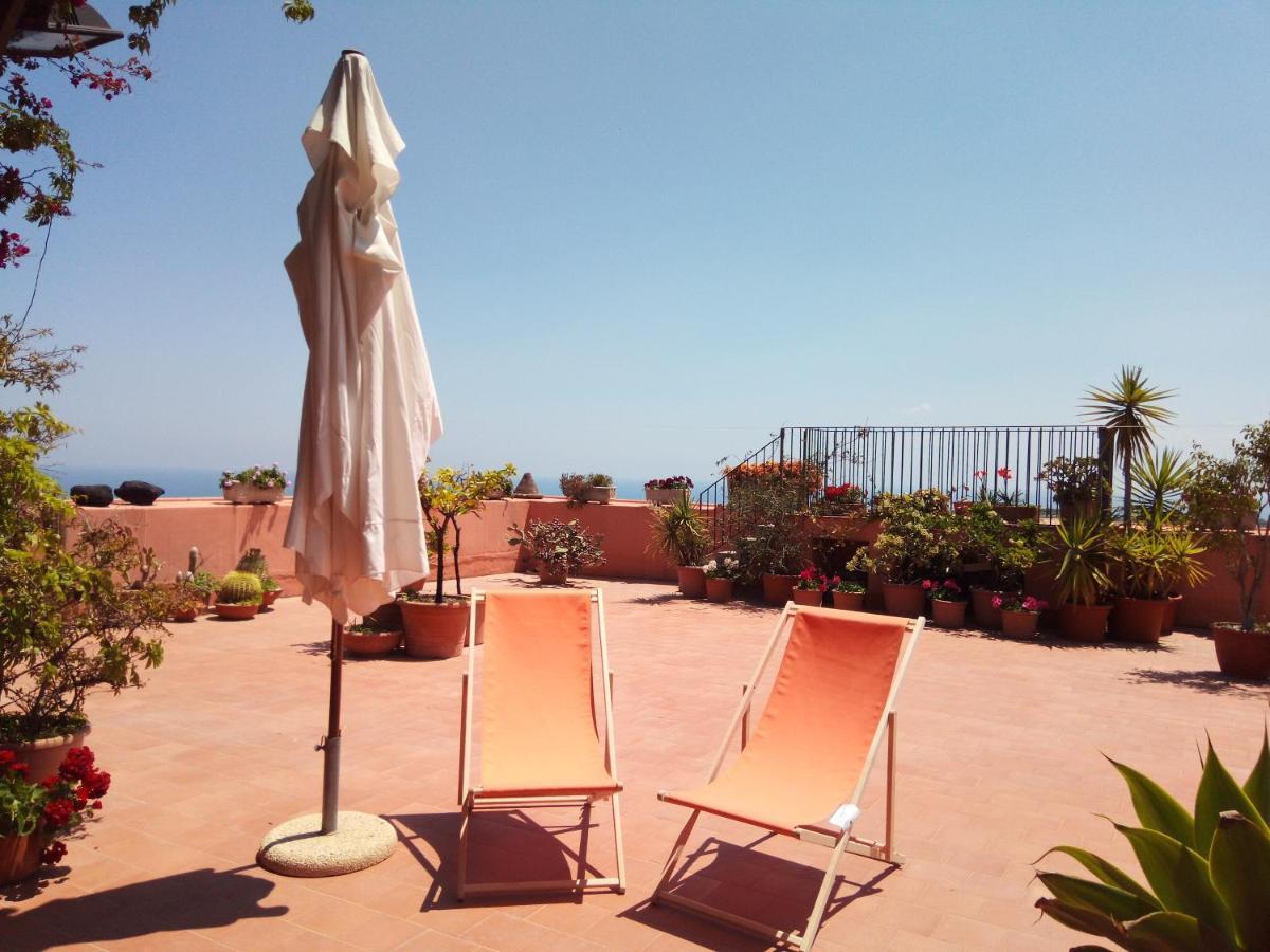 A Casa Di Tommy B&B Acireale Ngoại thất bức ảnh